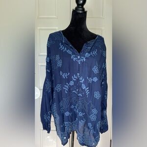 Johnny Was v-neck, buttons, embroidered tunic, dark blue,  Size 2X